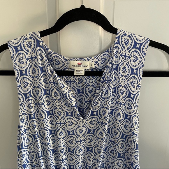 Blue and White Vineyard Vines dress - Picture 9 of 9